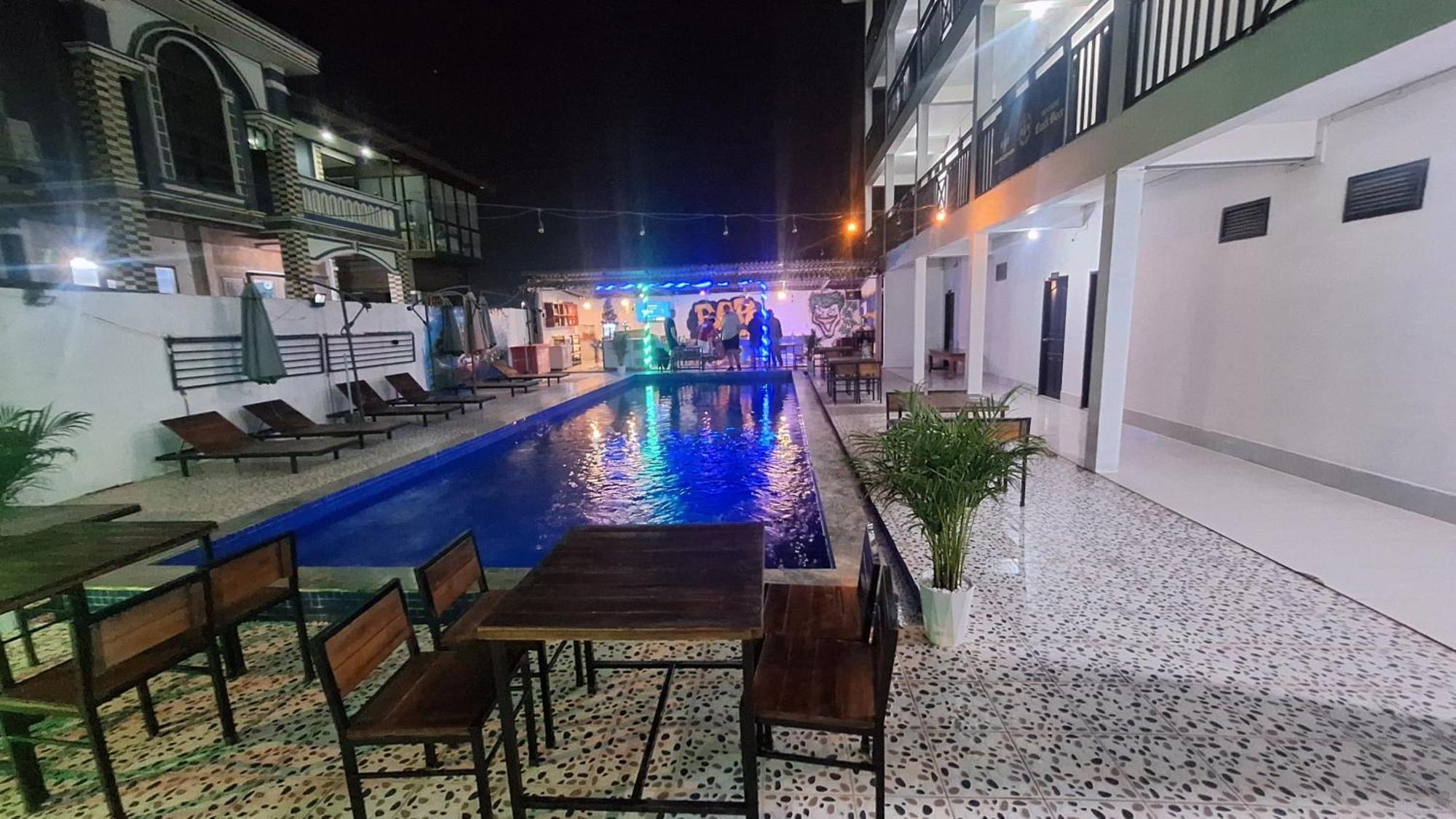 Santara Vang Vieng Backpackers Hostel Ванг-Виенг Экстерьер фото
